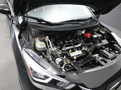 Used 2021 Nissan Versa SV FWD image 21