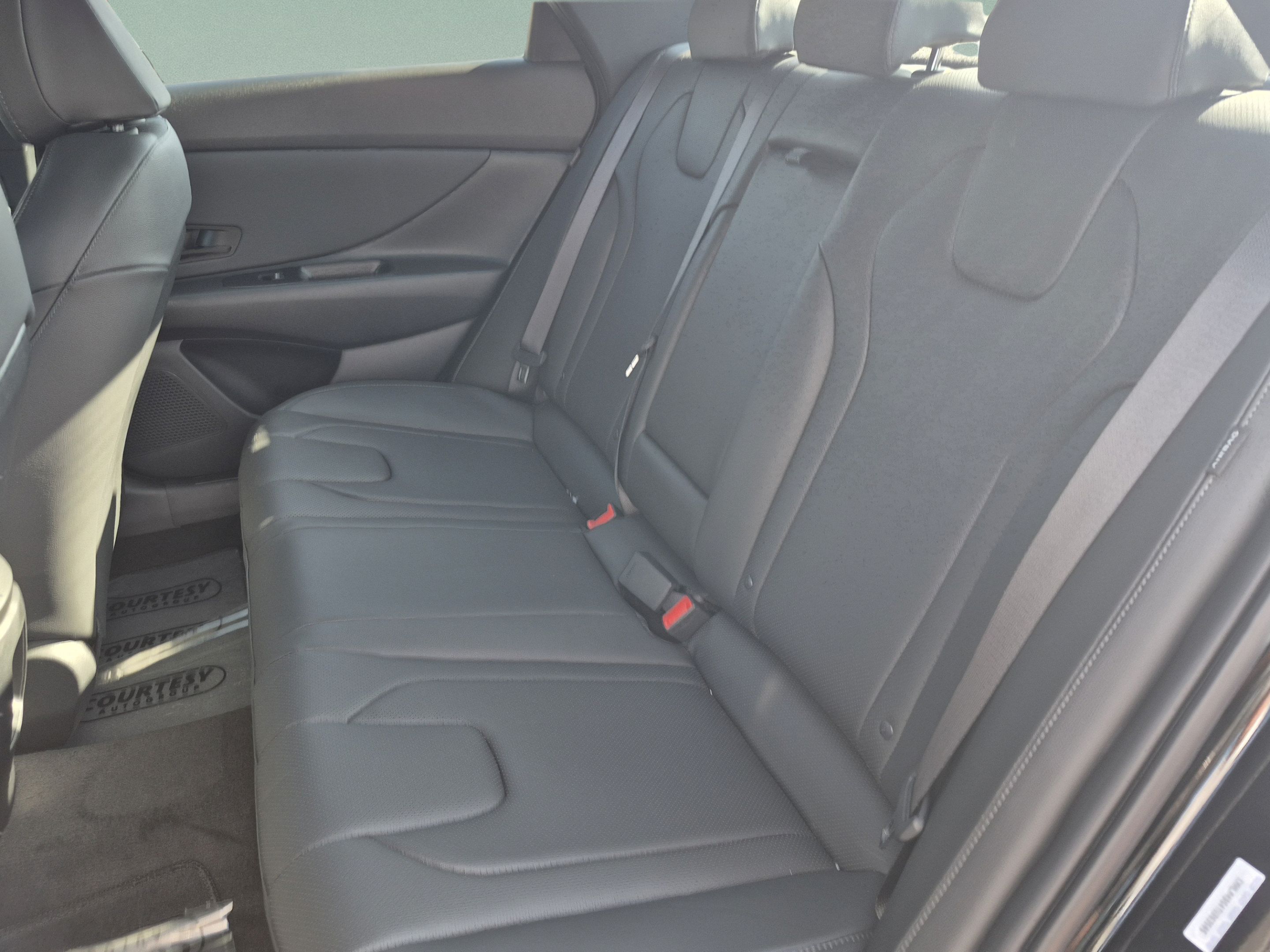New 2026 Hyundai Elantra SEL Sport FWD image 15