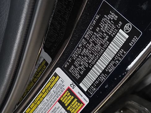 Used 2025 Toyota Camry SE w/ Convenience Package FWD image 25