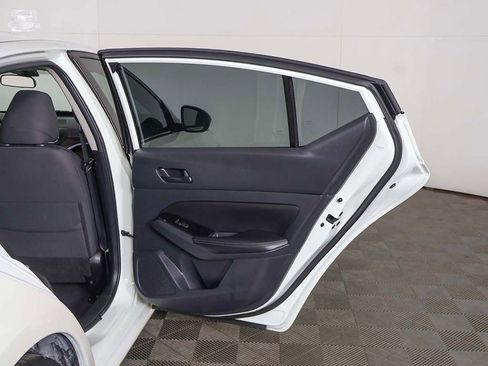 Used 2023 Nissan Altima 2.5 SV FWD image 18
