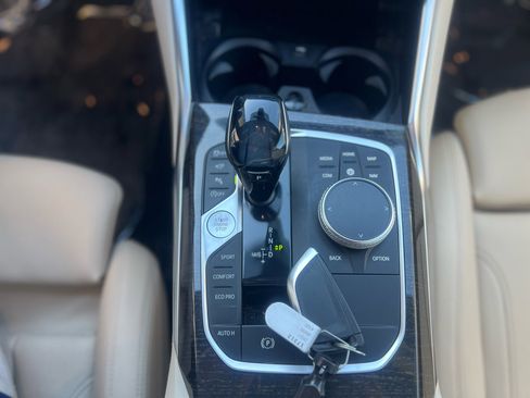 Used 2021 BMW 430i Coupe w/ Convenience Package image 29