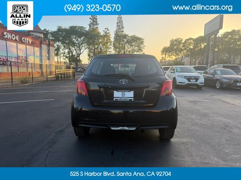 Used 2015 Toyota Yaris L FWD image 5