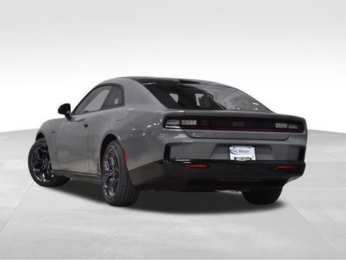 Used 2025 Dodge Charger R/T w/ Quick Order Package 25M R/T image 2