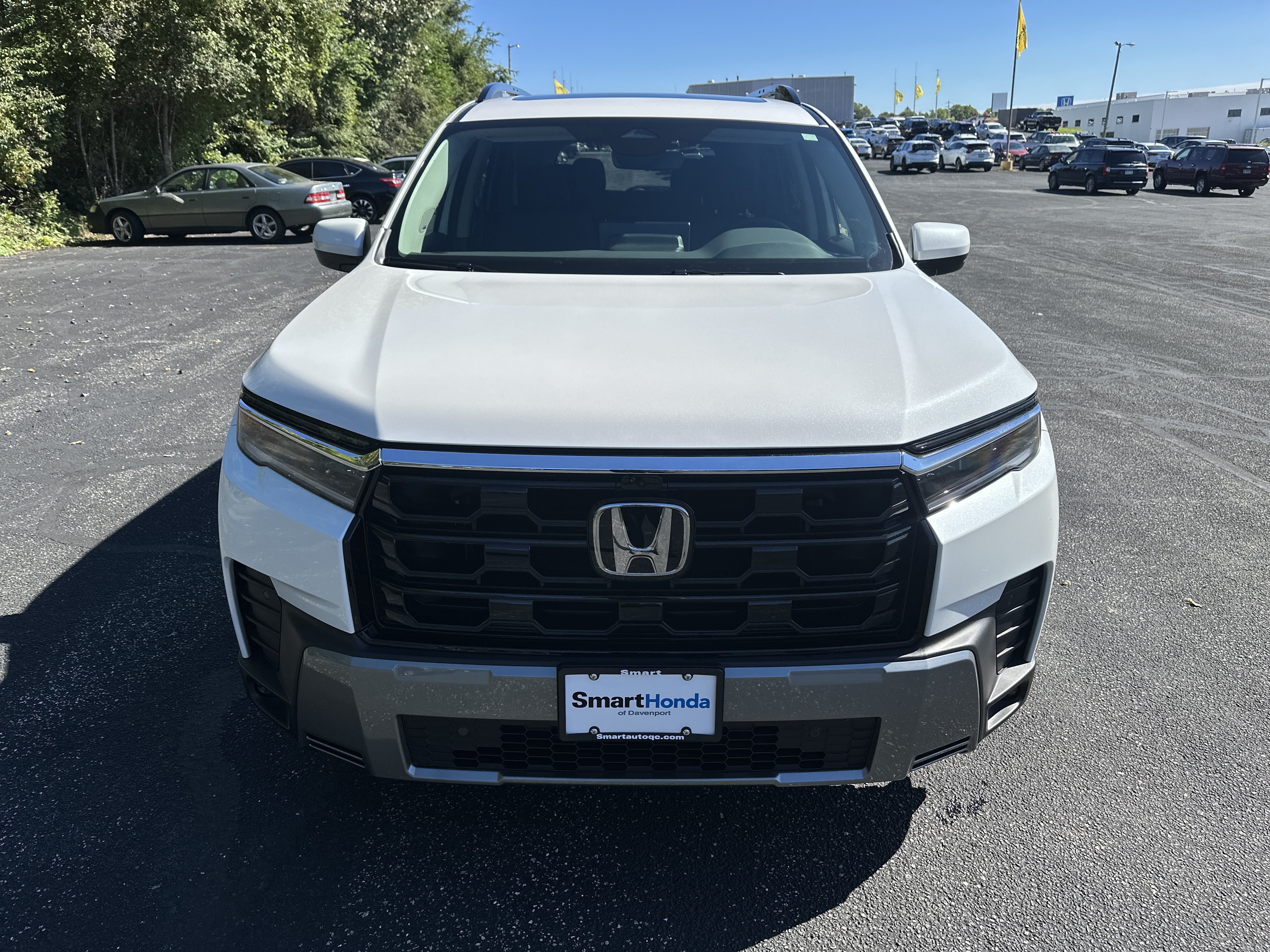 New 2026 Honda Pilot Touring image 2