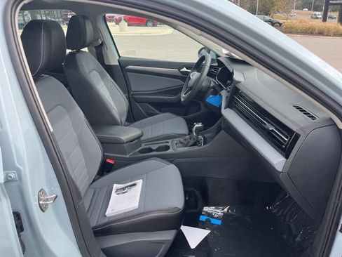 New 2026 Volkswagen Jetta SE image 29