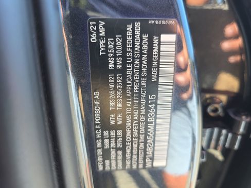 Used 2021 Porsche Macan S image 35