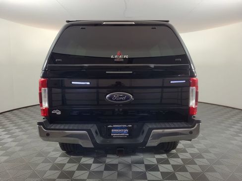 Used 2019 Ford F250 Lariat w/ Lariat Ultimate Package image 4