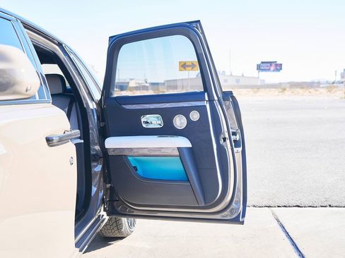 Used 2025 Rolls-Royce Ghost AWD/4WD image 27