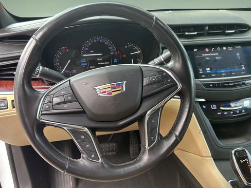 Used 2019 Cadillac XT5 Luxury AWD/4WD image 13