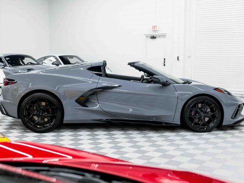 Used 2024 Chevrolet Corvette Stingray Preferred Cpe w/ Z51 Performance Package RWD image 7