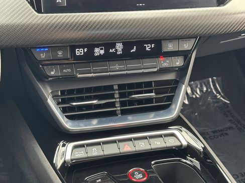 Used 2022 Audi RS e-tron GT w/ Year 1 Package image 28
