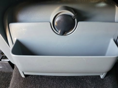 Used 2014 Ford F150 XLT w/ Equipment Group 302A Luxury image 19