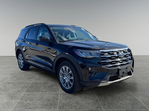 New 2026 Ford Explorer Active w/ Active Comfort Package AWD/4WD image 6