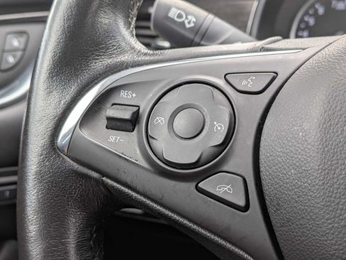 Used 2017 Buick LaCrosse Essence FWD image 22
