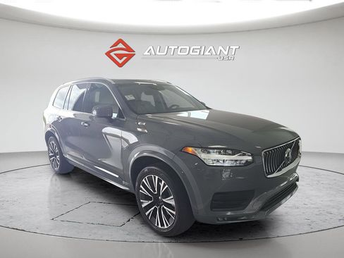 Used 2022 Volvo XC90 T5 Momentum w/ Climate Package image 6