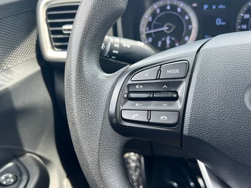 Used 2021 Hyundai Venue SE FWD image 20