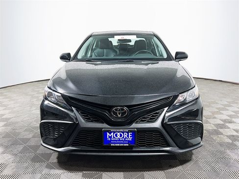 Certified 2023 Toyota Camry SE image 3
