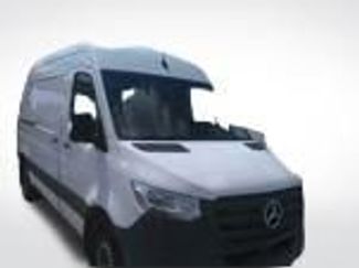 Used 2025 Mercedes-Benz Sprinter 2500 video 2