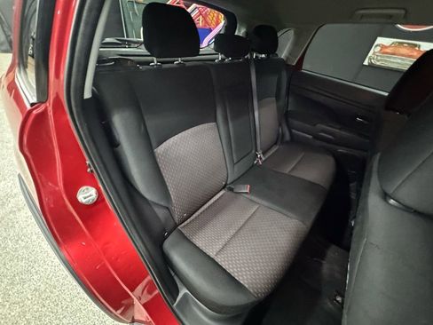 Used 2017 Mitsubishi Outlander Sport ES image 18