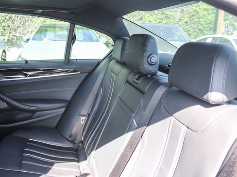 Used 2023 BMW M550i xDrive w/ Executive Package AWD/4WD image 18