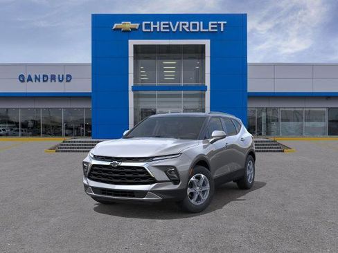 New 2026 Chevrolet Blazer LT w/ Convenience Package AWD/4WD image 32