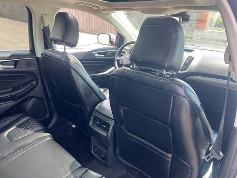 Used 2023 Ford Edge Titanium AWD/4WD image 17