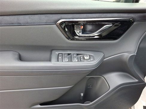 New 2025 Subaru Forester Limited image 10