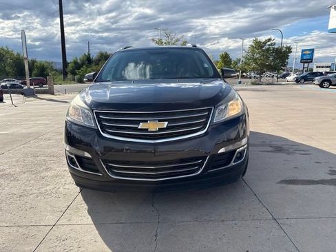 Used 2017 Chevrolet Traverse LT AWD/4WD image 2