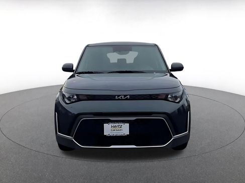 Used 2025 Kia Soul LX w/ LX Technology Package FWD image 4