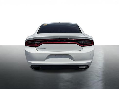 Used 2022 Dodge Charger SXT w/ Leather Interior Group RWD image 6