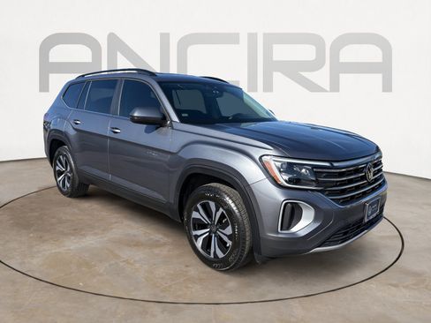 Certified 2024 Volkswagen Atlas SE image 6