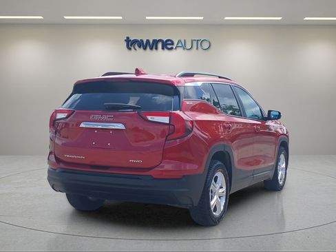 Used 2022 GMC Terrain SLE w/ Driver Convenience Package AWD/4WD image 5