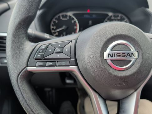 Used 2022 Nissan Altima 2.5 SV FWD image 22