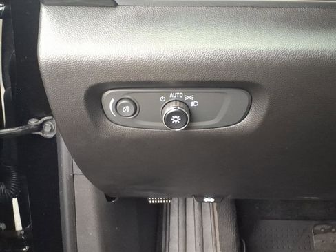 Used 2023 Chevrolet Traverse High Country w/ LPO, Floor Liner Package image 22