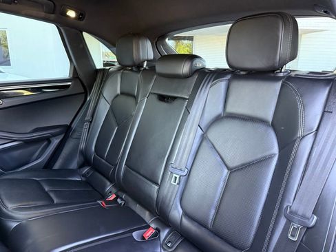 Used 2018 Porsche Macan AWD/4WD image 12