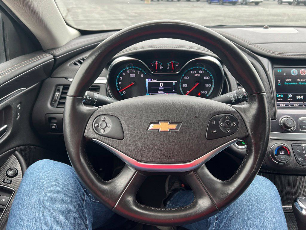 Used 2018 Chevrolet Impala LT FWD image 13