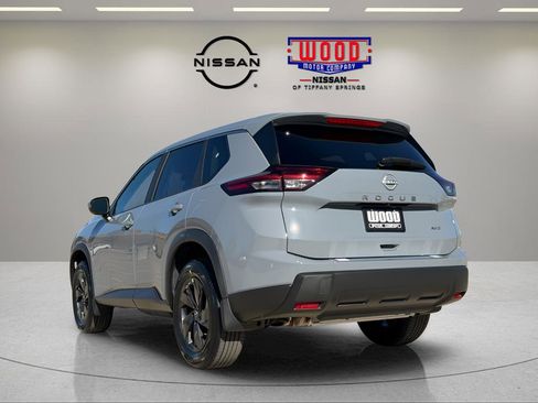 New 2026 Nissan Rogue SV image 4