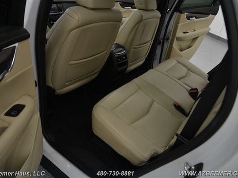 Used 2017 Cadillac XT5 Premium Luxury image 25