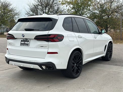 New 2026 BMW X5 sDrive40i w/ M Sport Package image 8
