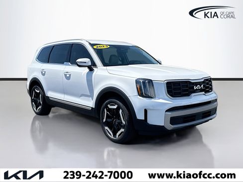 Certified 2023 Kia Telluride S image 7