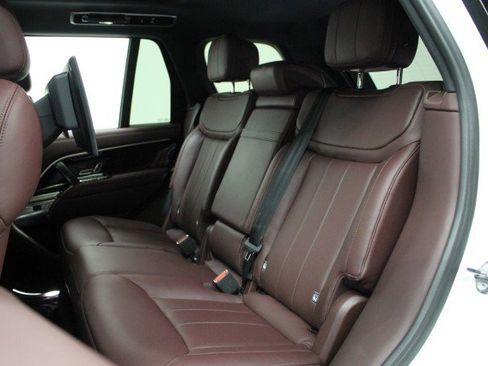 Used 2023 Land Rover Range Rover SE image 29