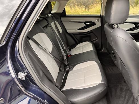 Used 2022 Land Rover Range Rover Evoque R-Dynamic S image 28