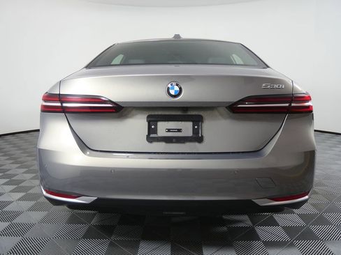 Certified 2025 BMW 530i image 4