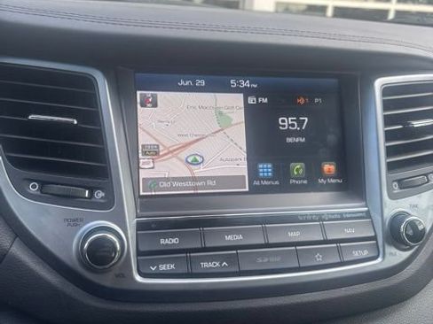 Used 2018 Hyundai Tucson Limited w/ Ultimate Package 02 FWD image 8
