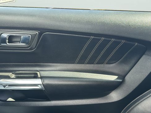 Used 2015 Ford Mustang GT Premium RWD image 17