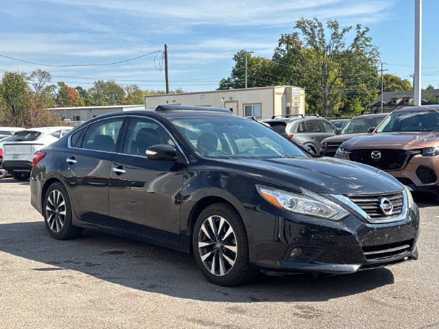 Used 2016 Nissan Altima 2.5 SV w/ Convenience Package FWD image 6