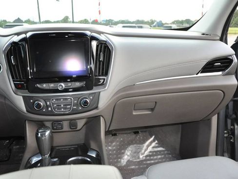 Used 2020 Chevrolet Traverse Premier image 20
