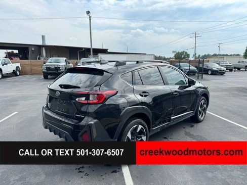 Used 2024 Subaru Crosstrek 2.5i Limited AWD/4WD image 4