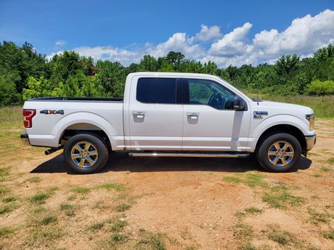 Used 2019 Ford F150 XLT w/ Equipment Group 302A Luxury AWD/4WD image 13