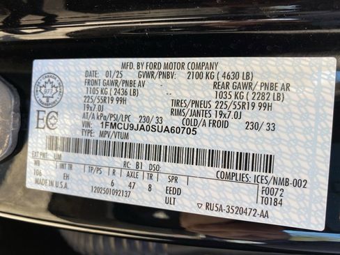 Certified 2025 Ford Escape Platinum image 47